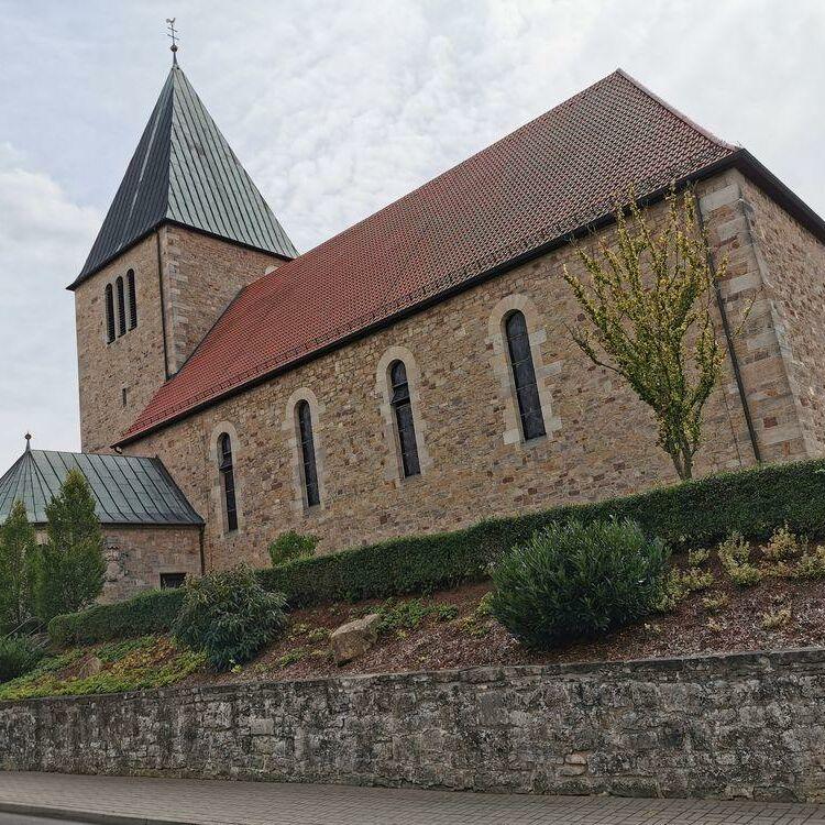 Kirche Mackenzell 1
